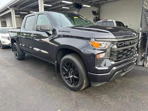 Dark Ash Metallic 2023 Chevrolet Silverado 1500 Custom