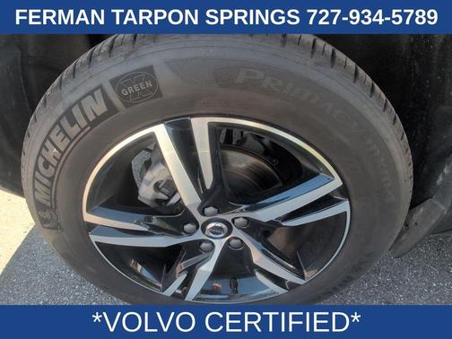 2025 Volvo XC40 B5 Core Bright Theme