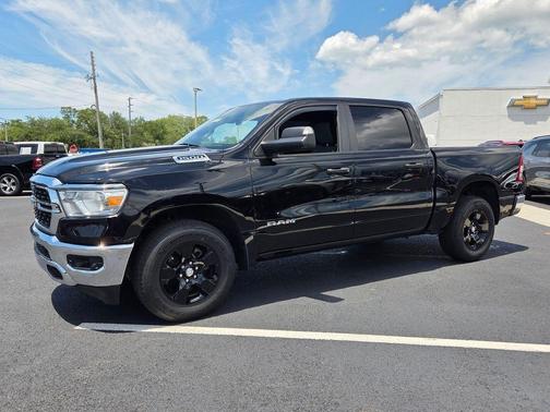 Diamond Black 2024 RAM 1500 Big Horn/Lone Star