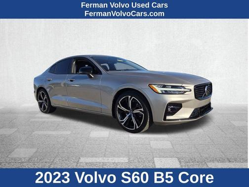 2023 Volvo S60 B5 Core Dark Theme