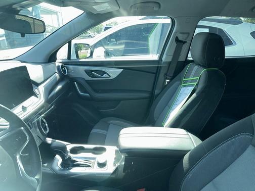 Summit White 2023 Chevrolet Blazer 2LT