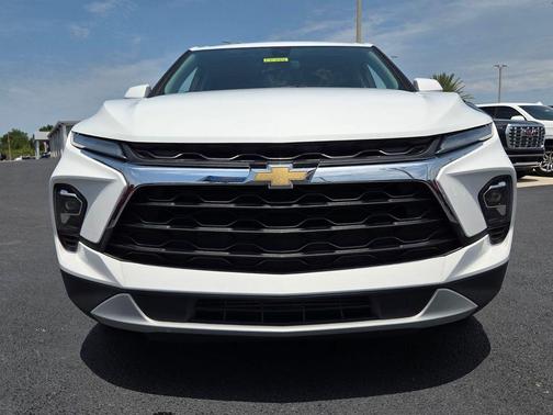 Summit White 2023 Chevrolet Blazer 2LT