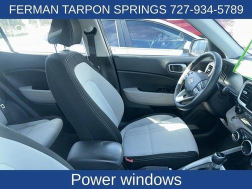 2024 Hyundai VENUE SEL