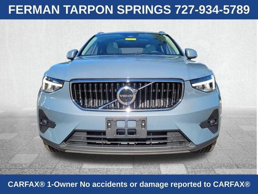 2023 Volvo XC40 B5 Plus Bright Theme