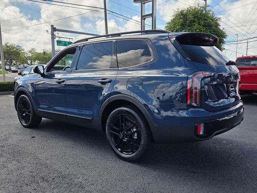 Midnight Black 2025 Kia Telluride SX-Prestige X-Line