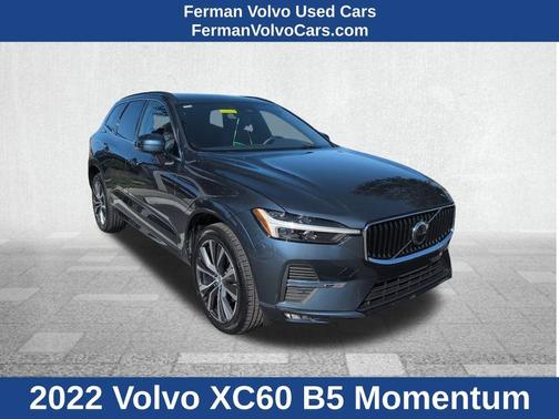 2022 Volvo XC60 B5 Momentum