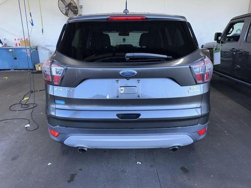 Magnetic 2017 Ford Escape SE