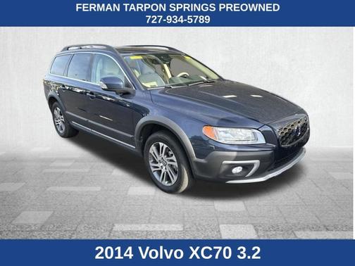 Caspian Blue Metallic 2014 Volvo XC70 3.2
