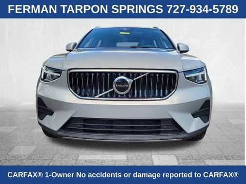 2025 Volvo XC40 B5 Core Bright Theme
