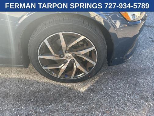 2019 Volvo S60 T5 Momentum