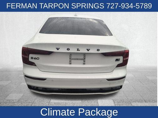 2024 Volvo S60 Recharge Plug-In Hybrid T8 Plus Black Edition