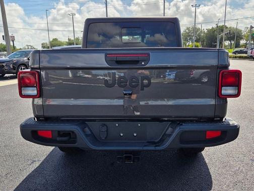 Granite Crystal Clearcoat Metallic 2021 Jeep Gladiator Sport