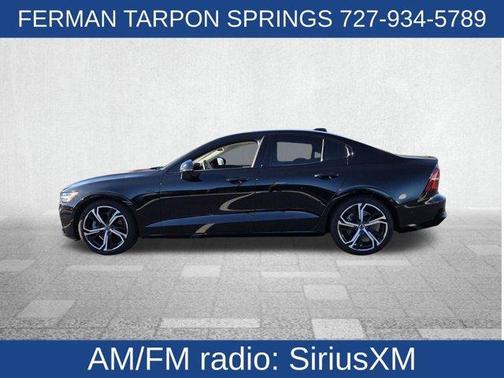 2024 Volvo S60 B5 Plus Dark Theme