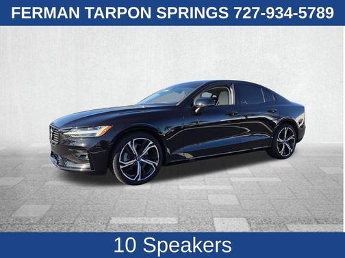 Onyx Black Metallic 2024 Volvo S60 B5 Plus Dark Theme