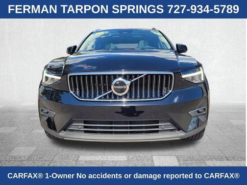2023 Volvo XC40 B5 Plus Bright Theme