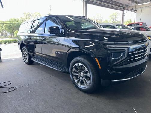 Black 2025 Chevrolet Suburban LT