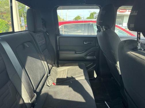 Glacier White 2022 Nissan Frontier PRO-4X