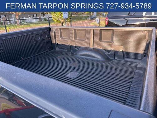 2019 Nissan Titan SV