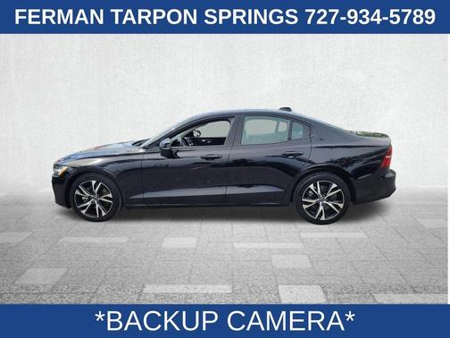 2024 Volvo S60 B5 Core Dark Theme