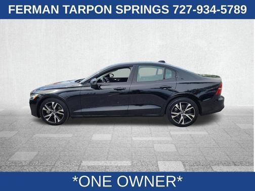 2024 Volvo S60 B5 Core Dark Theme