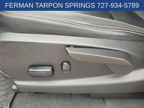 2022 GMC Canyon AT4 w/Leather