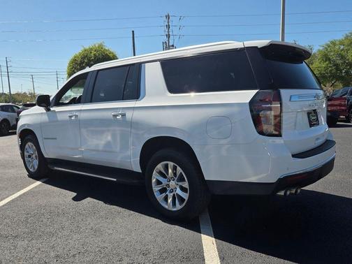 Summit White 2023 Chevrolet Suburban Premier