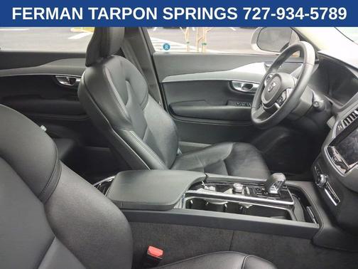 2024 Volvo XC90 B5 Core Bright Theme