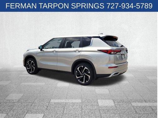 2023 Mitsubishi Outlander SE Special Edition