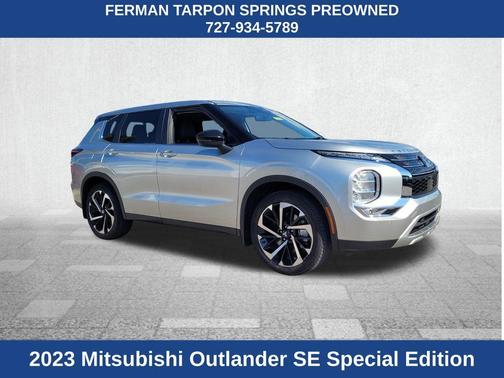 2023 Mitsubishi Outlander SE Special Edition