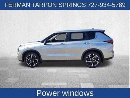 2023 Mitsubishi Outlander SE Special Edition