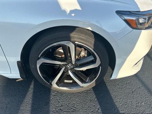 White 2022 Honda Accord Sport 1.5T