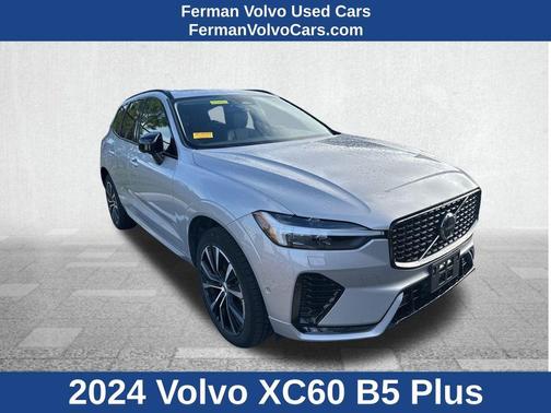 2024 Volvo XC60 B5 Plus Dark Theme