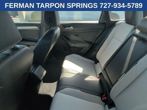 2020 Volkswagen Jetta 1.4T R-Line