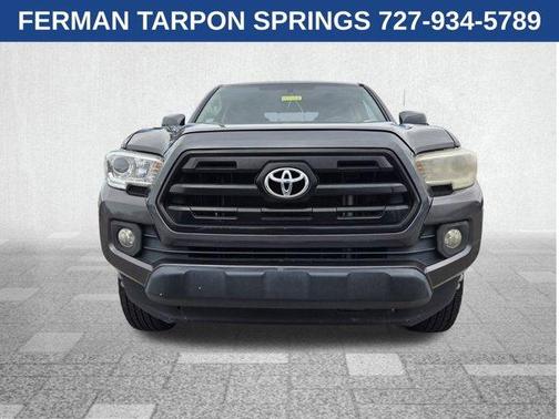 2017 Toyota Tacoma SR