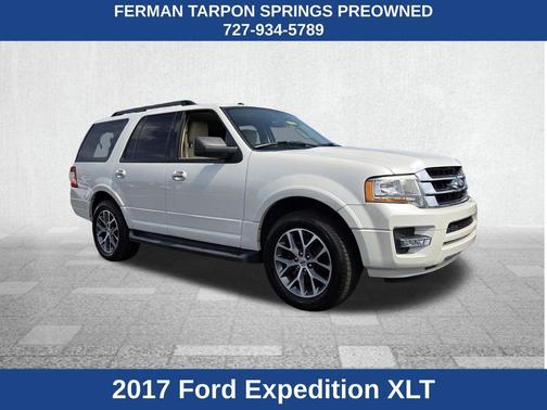 White Platinum Tri-Coat Metallic 2017 Ford Expedition XLT