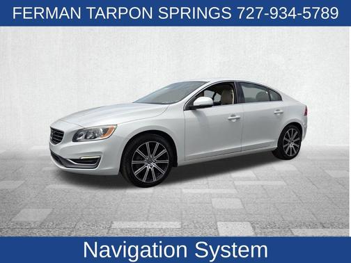 Crystal White Pearl 2017 Volvo S60 Inscription T5