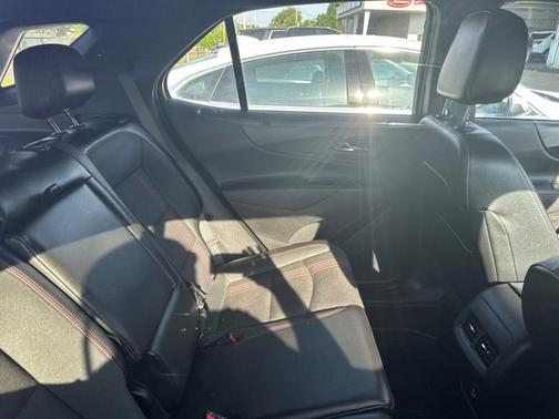 Gray 2023 Chevrolet Equinox RS