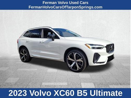 2023 Volvo XC60 B5 Ultimate Dark Theme