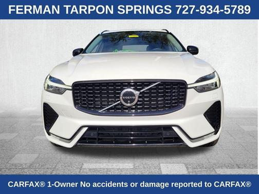 2023 Volvo XC60 B5 Ultimate Dark Theme