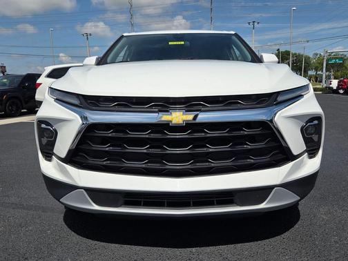 Summit White 2023 Chevrolet Blazer 2LT
