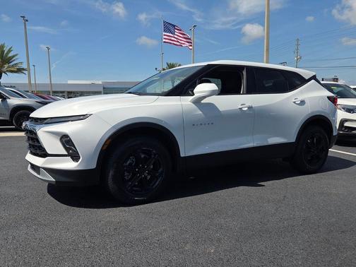 Summit White 2023 Chevrolet Blazer 2LT