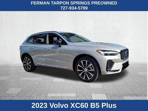 2023 Volvo XC60 B5 Plus Dark Theme