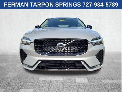 2023 Volvo XC60 B5 Plus Dark Theme