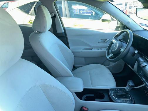 Gray Pearl 2024 Hyundai KONA SEL