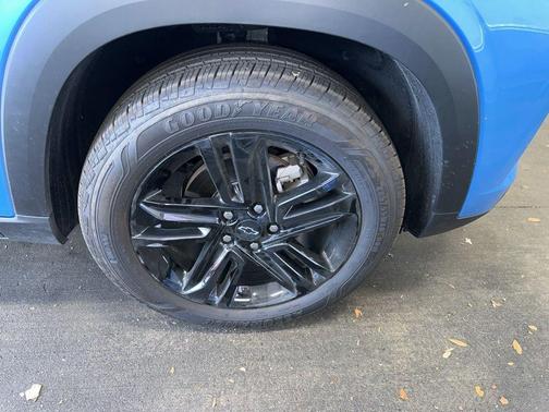 Marina Blue 2025 Chevrolet Trax ACTIV
