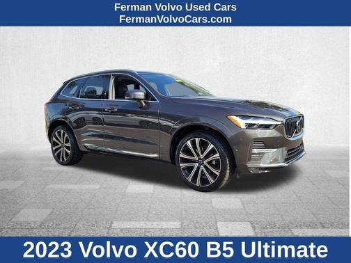 2023 Volvo XC60 B5 Ultimate Bright Theme