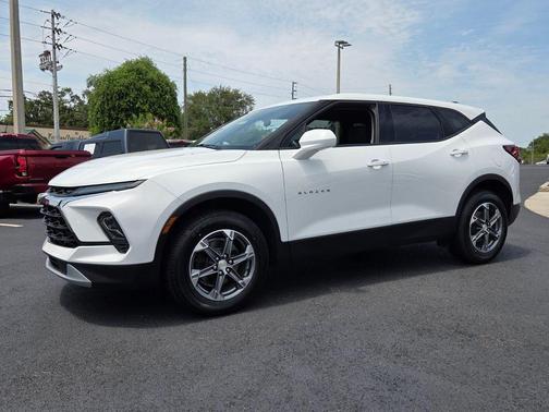 Summit White 2023 Chevrolet Blazer 2LT