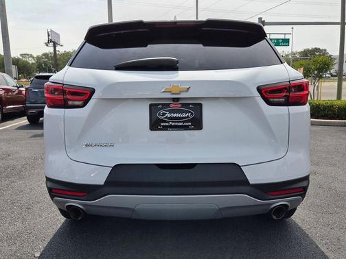 Summit White 2023 Chevrolet Blazer 2LT