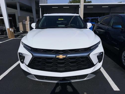 Summit White 2023 Chevrolet Blazer 2LT