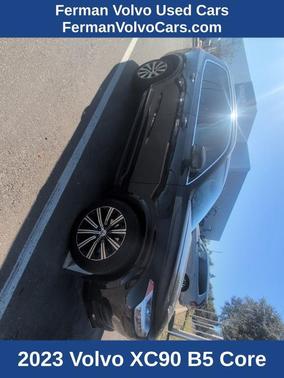 2023 Volvo XC90 B5 Core
